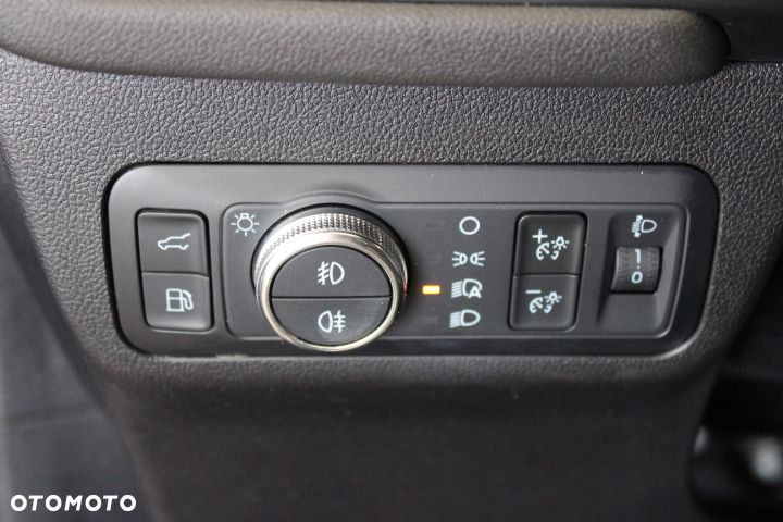 Ford Kuga 2.5P PHEV FWD ST-Line X - 16