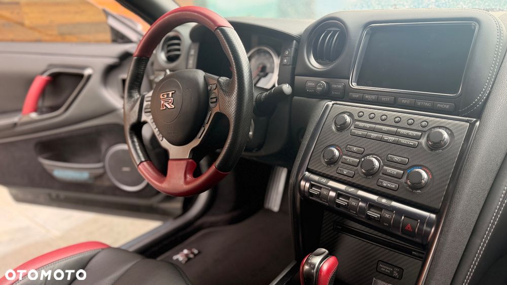 Nissan GT-R - 29