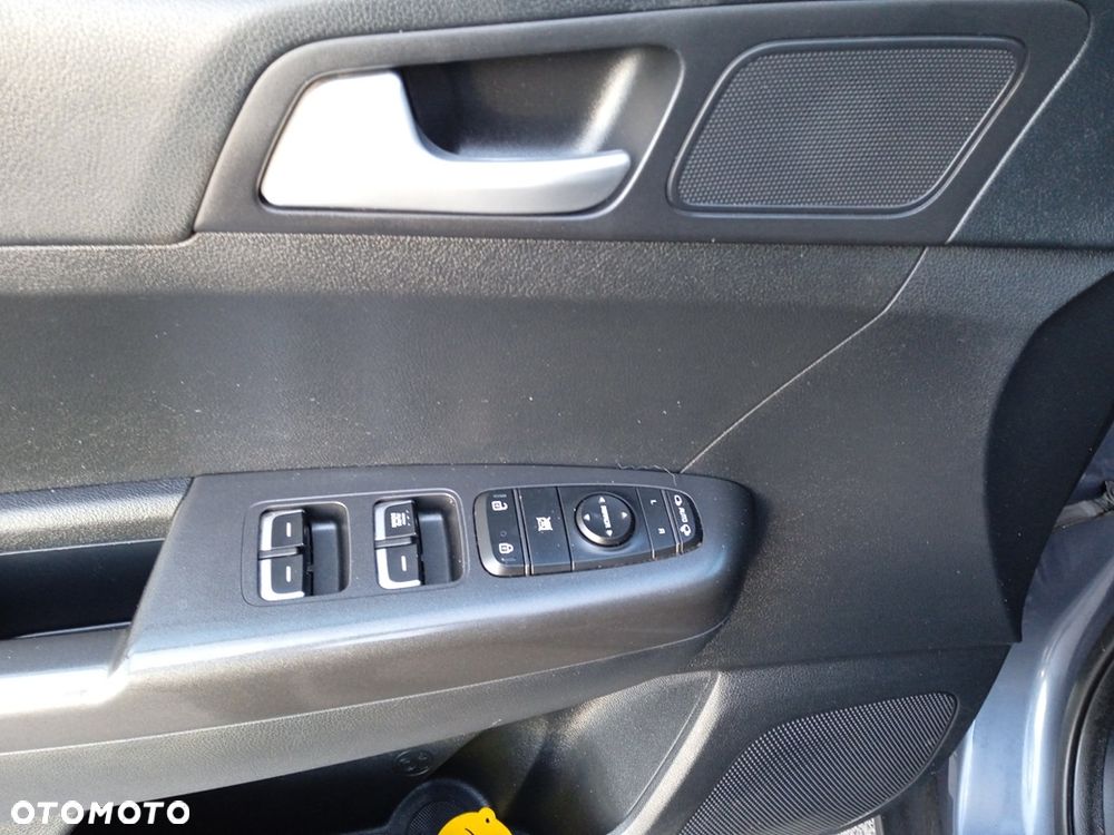 Kia Sportage 1.6 GDI Black Edition 2WD - 17