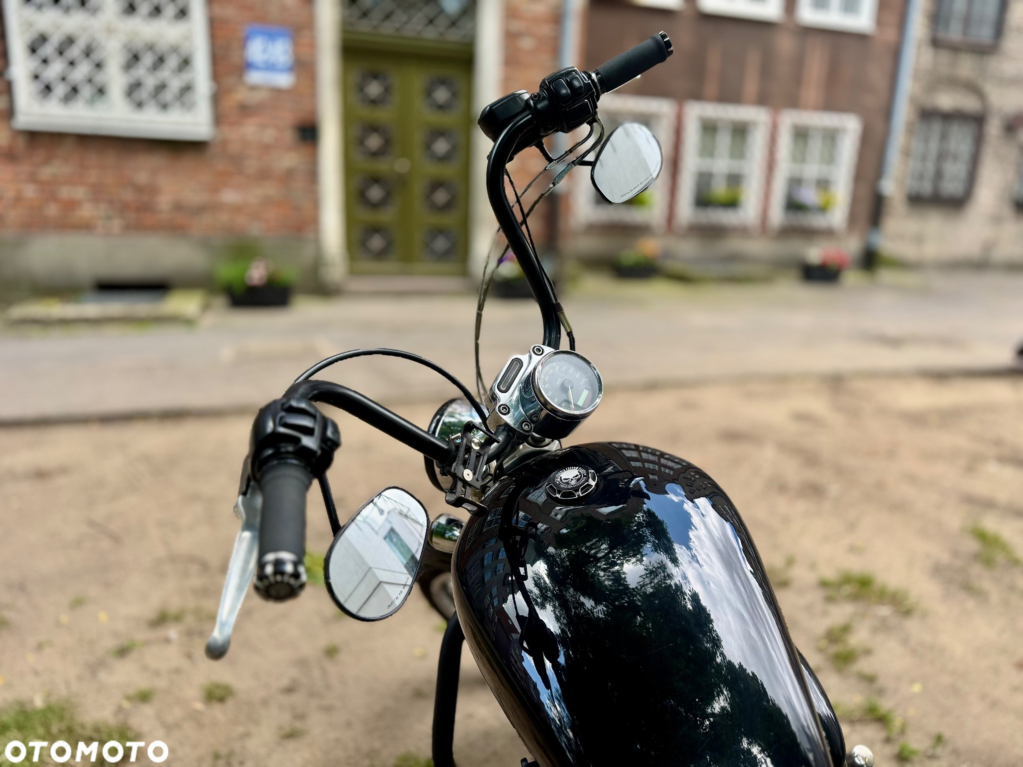 Harley-Davidson Sportster Custom 1200C - 6
