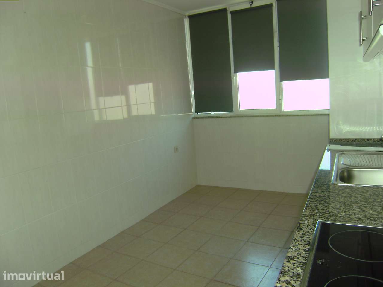 Apartamento T2 com varanda em Aldoar, Porto - Grande imagem: 2/10