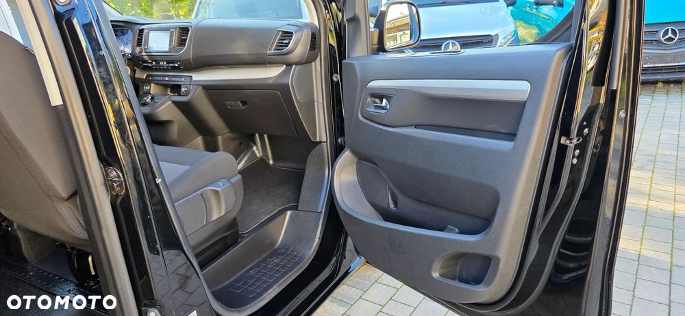 Opel Vivaro 2.0 177KM 5-osób Automat 8-biegów - 26