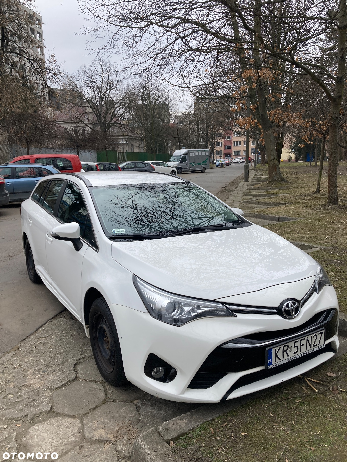Toyota Avensis 1.6 Active - 6