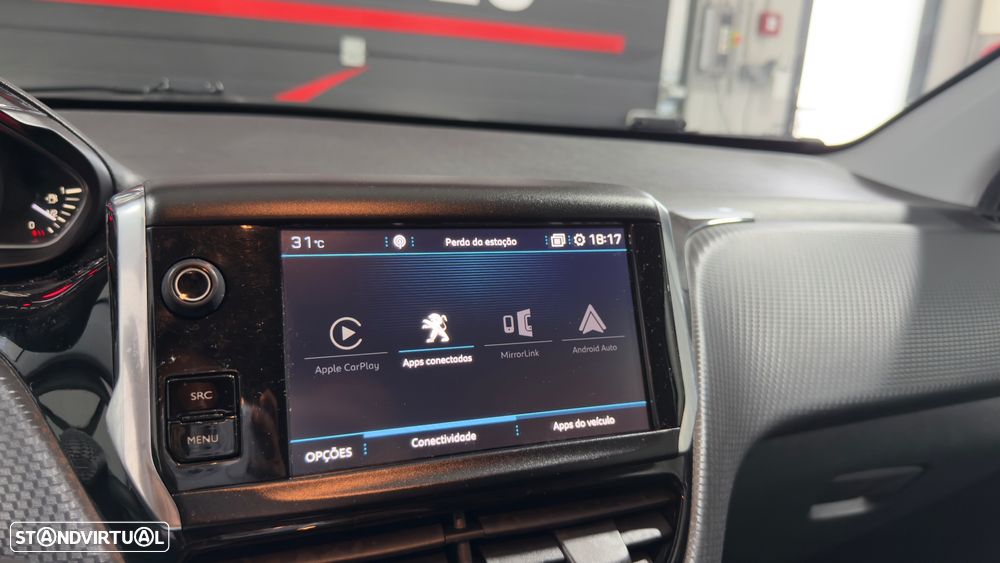 Peugeot 2008 1.6 BlueHDi Style - 23
