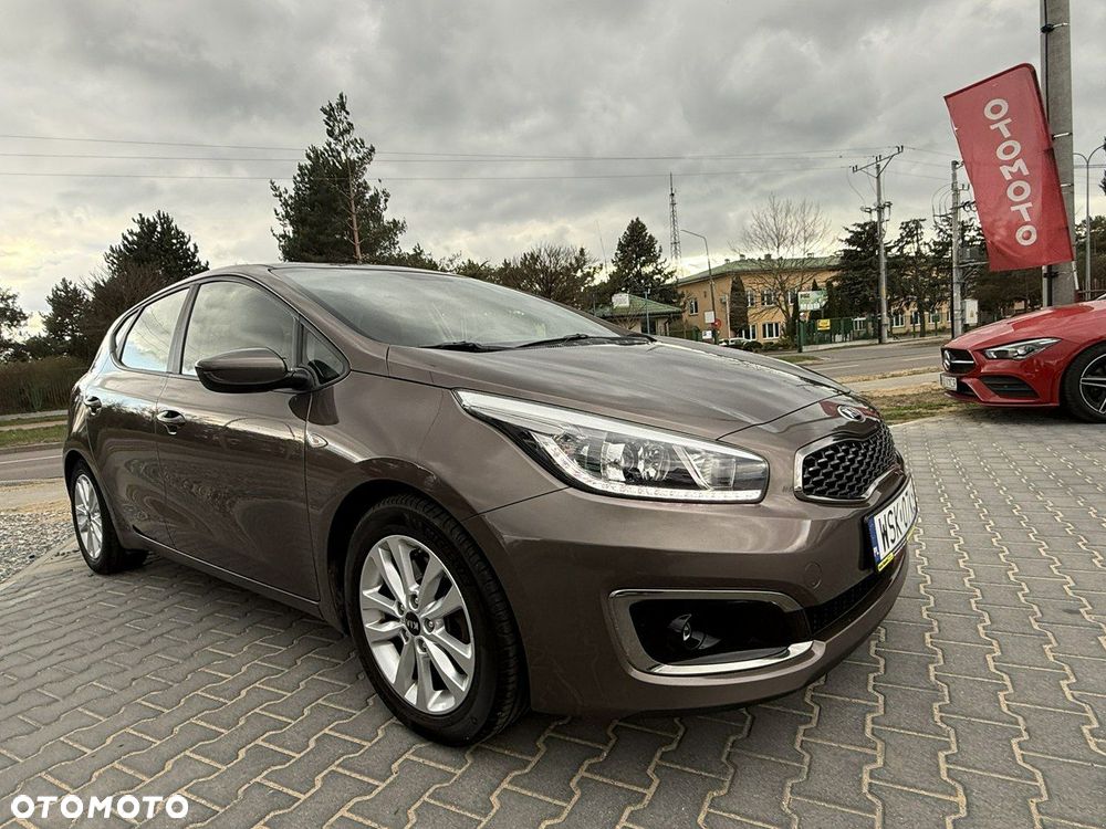 Kia Ceed - 3