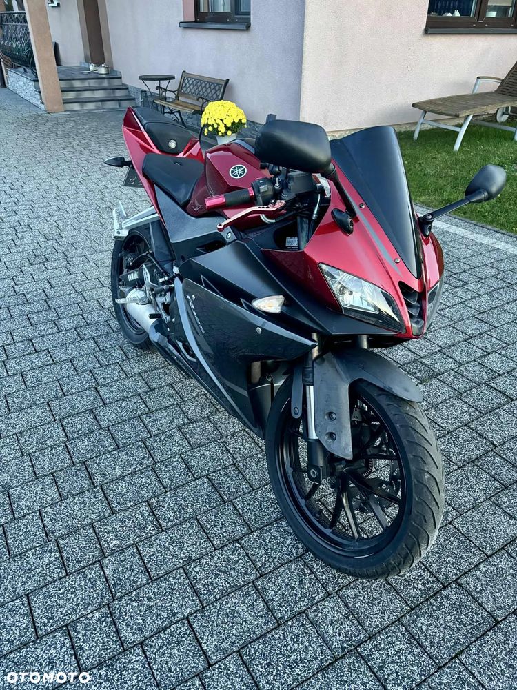 Yamaha YZF - 8
