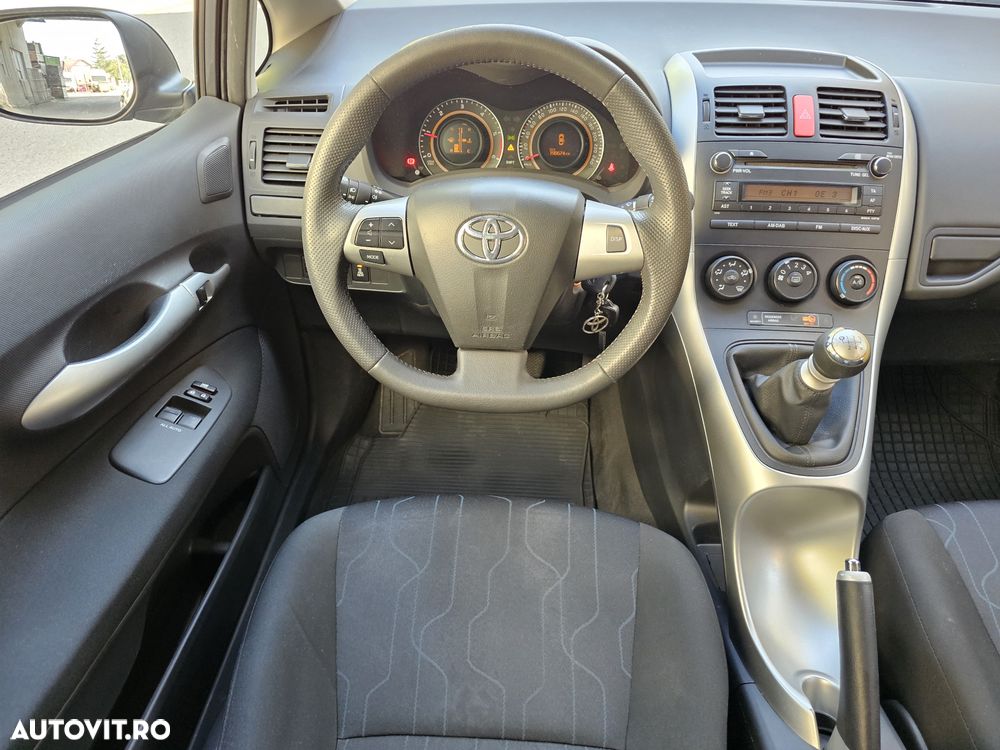 Toyota Auris - 9