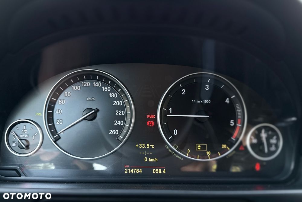 BMW Seria 5 525d - 17