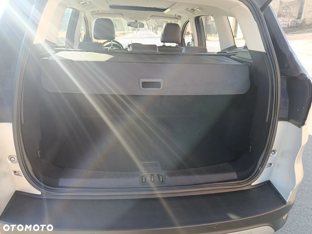 Ford Kuga 1.5 EcoBoost 4x4 Titanium - 9