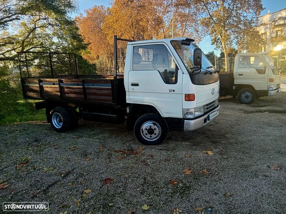 Toyota dyna - 2