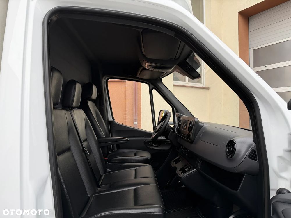 Mercedes-Benz Sprinter 317 CDI Izoterma Winda - 34