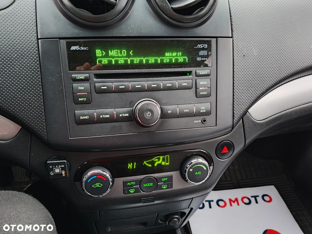 Chevrolet Aveo 1.4 LT - 25