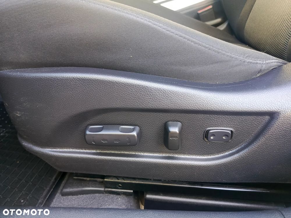 Hyundai i40 i40cw 1.7 CRDi Fifa World Cup Edition - 10