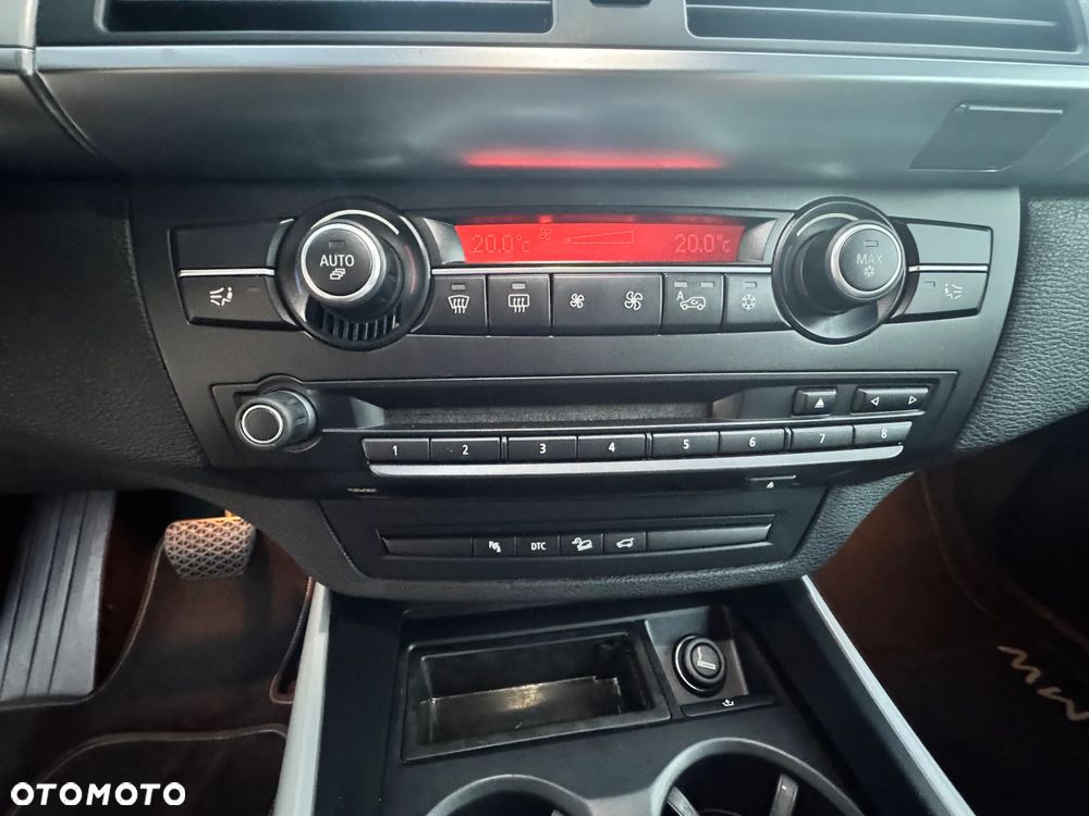 BMW X5 xDrive30d - 16