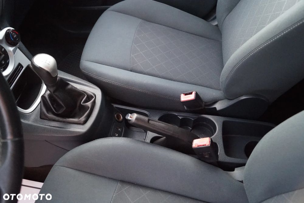Ford Fiesta 1.25 Ghia EU5 - 24