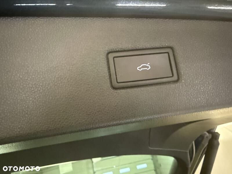 Volkswagen Tiguan - 23