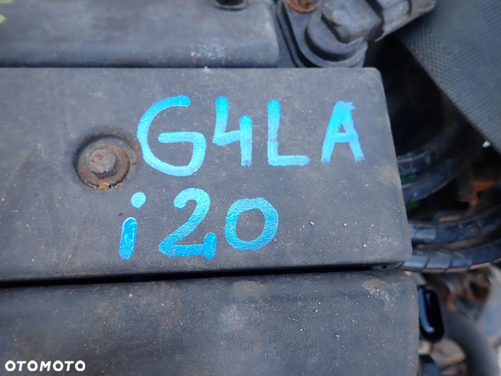SILNIK  HYUNDAI  I20  1.2 BENZYNA  G4LA - 3