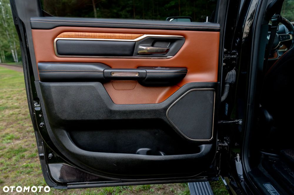 RAM 1500 5.7 Crew Cab Longhorn - 21