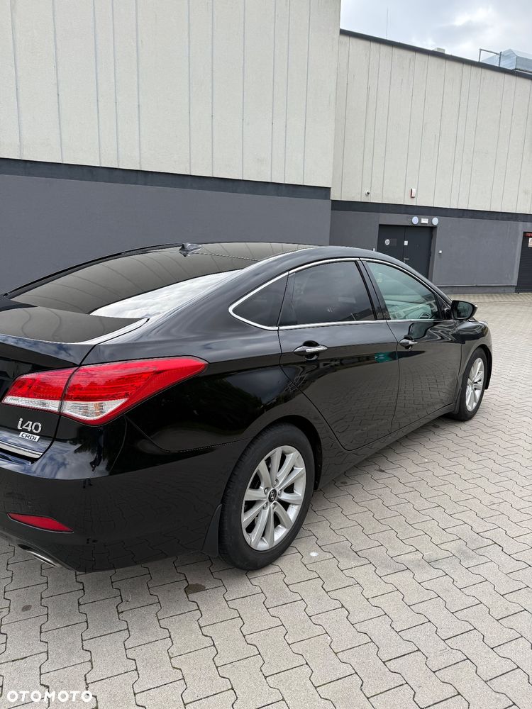 Hyundai i40 1.7 CRDi Comfort + - 18