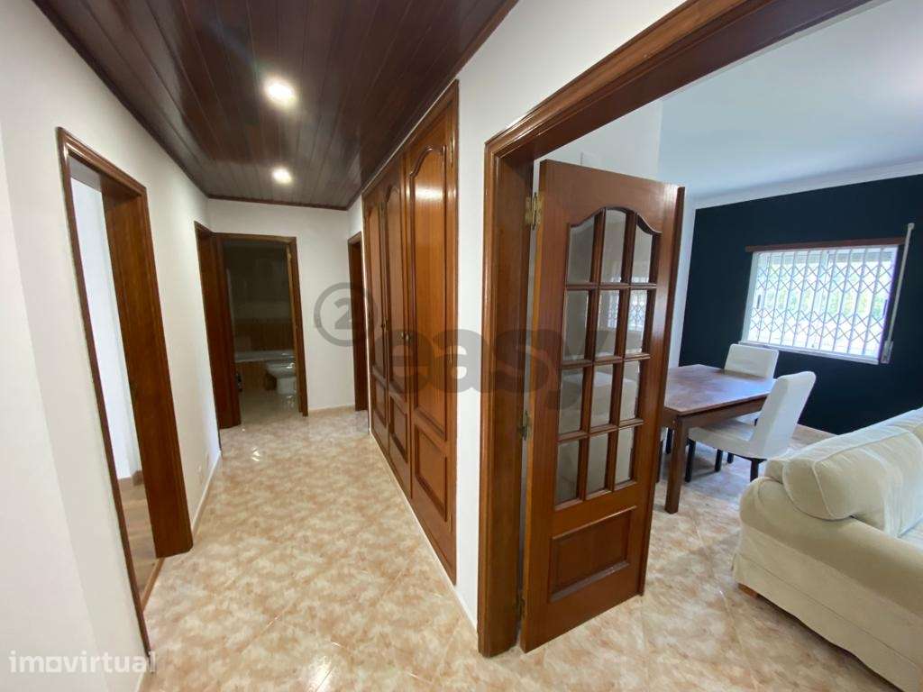 Arrenda-se Apartamento T3 – Quinta da Várzea - Sobreda - Grande imagem: 2/13