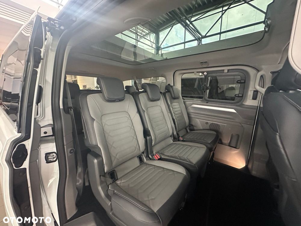 Volkswagen Caravelle Style - 24