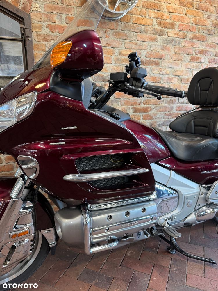 Honda GL - 28