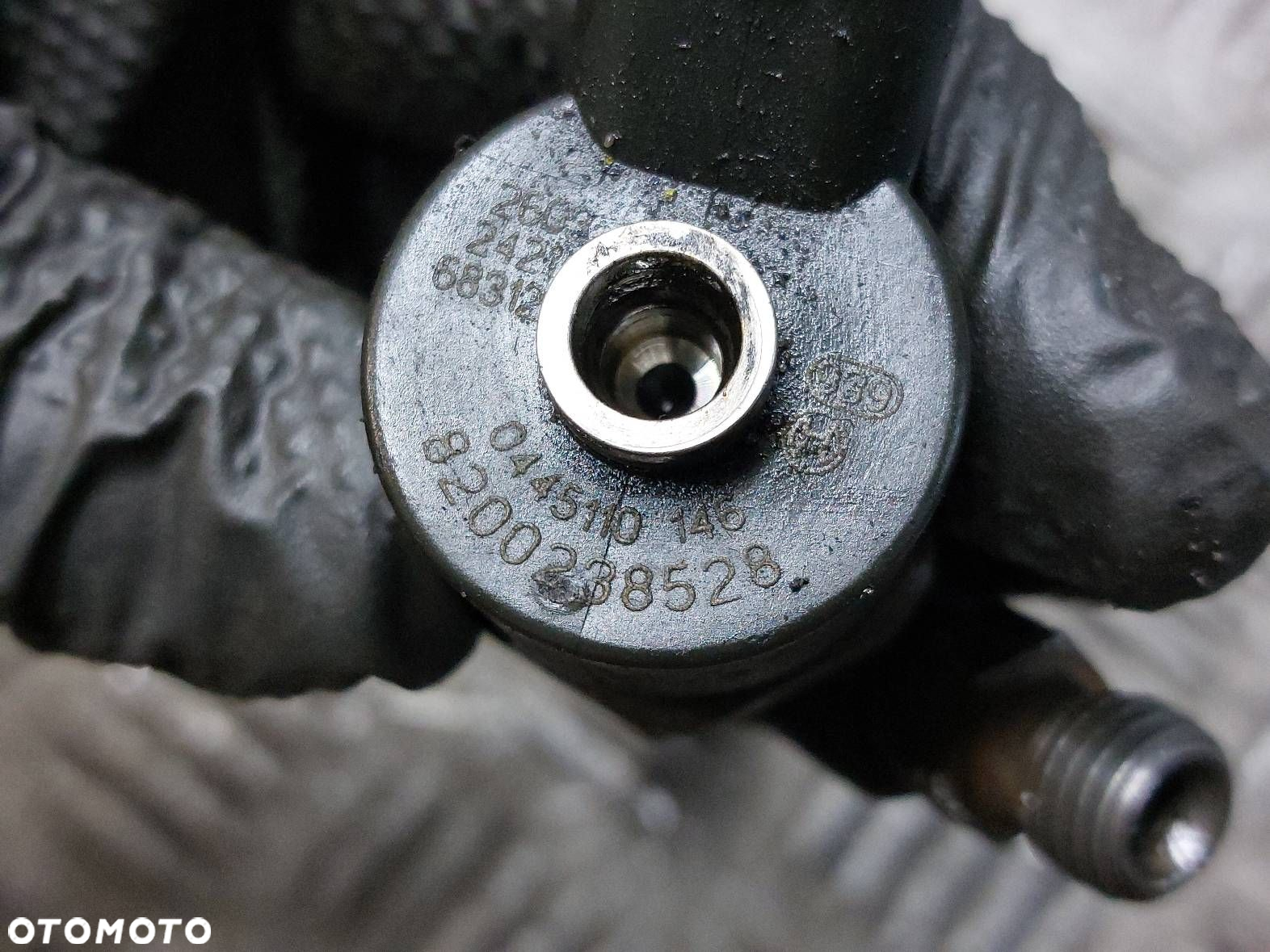 WTRYSK WTRYSKIWACZ KOMPLET VOLVO V40 I LIFT 1.9 DI  8200238528 - 4