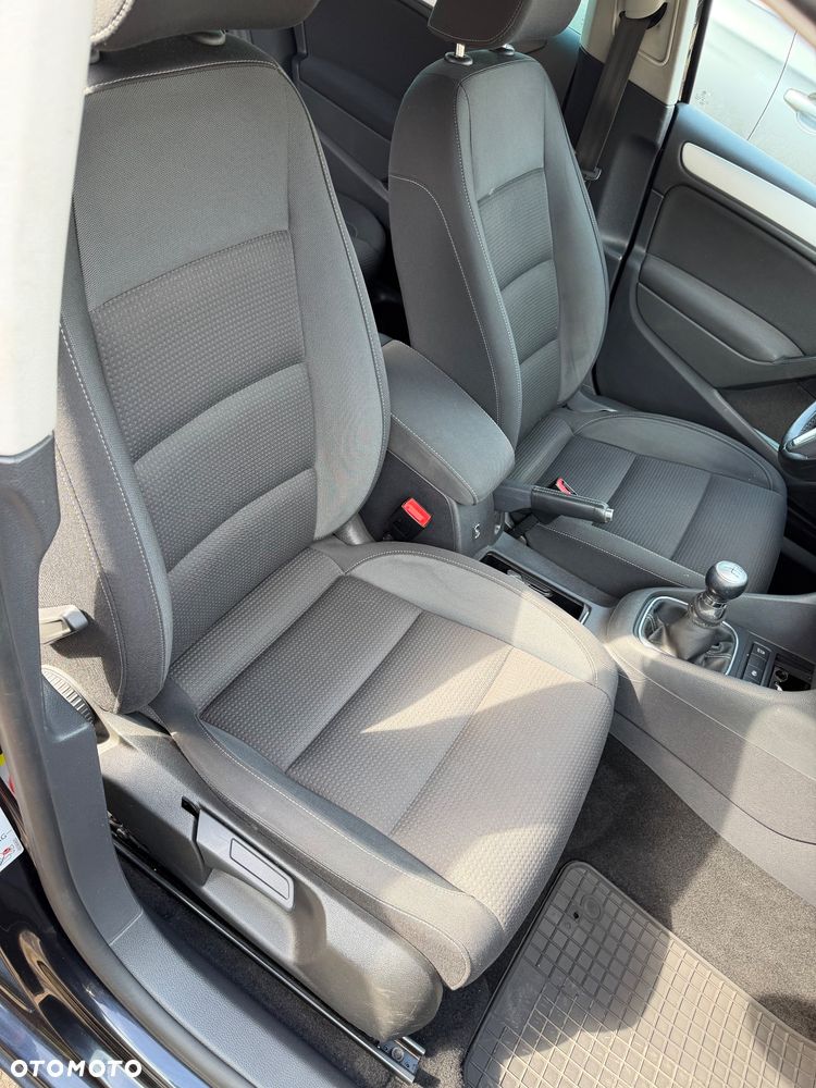 Volkswagen Golf 1.6 TDI Comfortline - 7