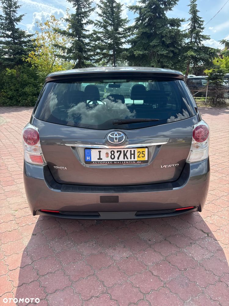 Toyota Verso 1.8 Multidrive Edition - 11