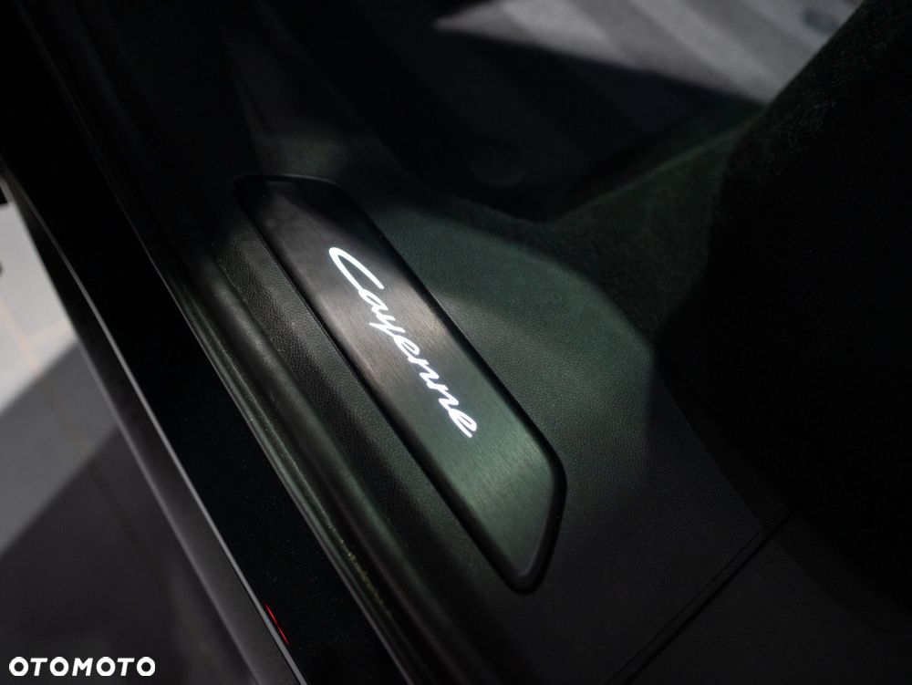 Porsche Cayenne Black Edition - 33