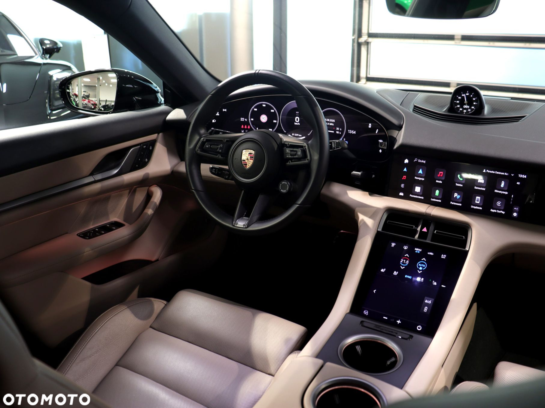 Porsche Taycan - 19