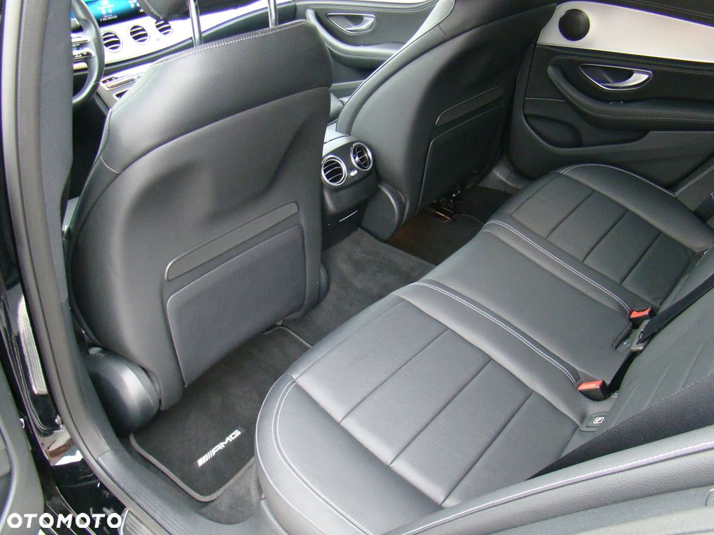 Mercedes-Benz Klasa E 300 de 4Matic 9G-TRONIC AMG Line - 35