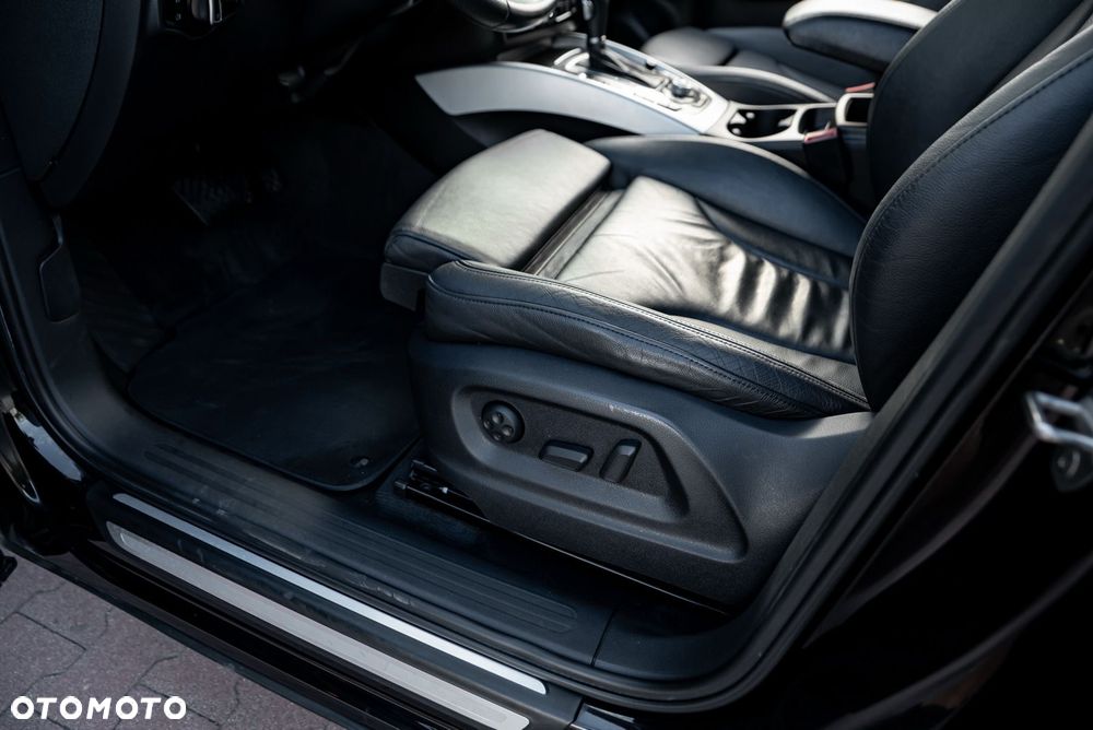 Audi Q5 3.2 FSI Quattro S tronic - 21
