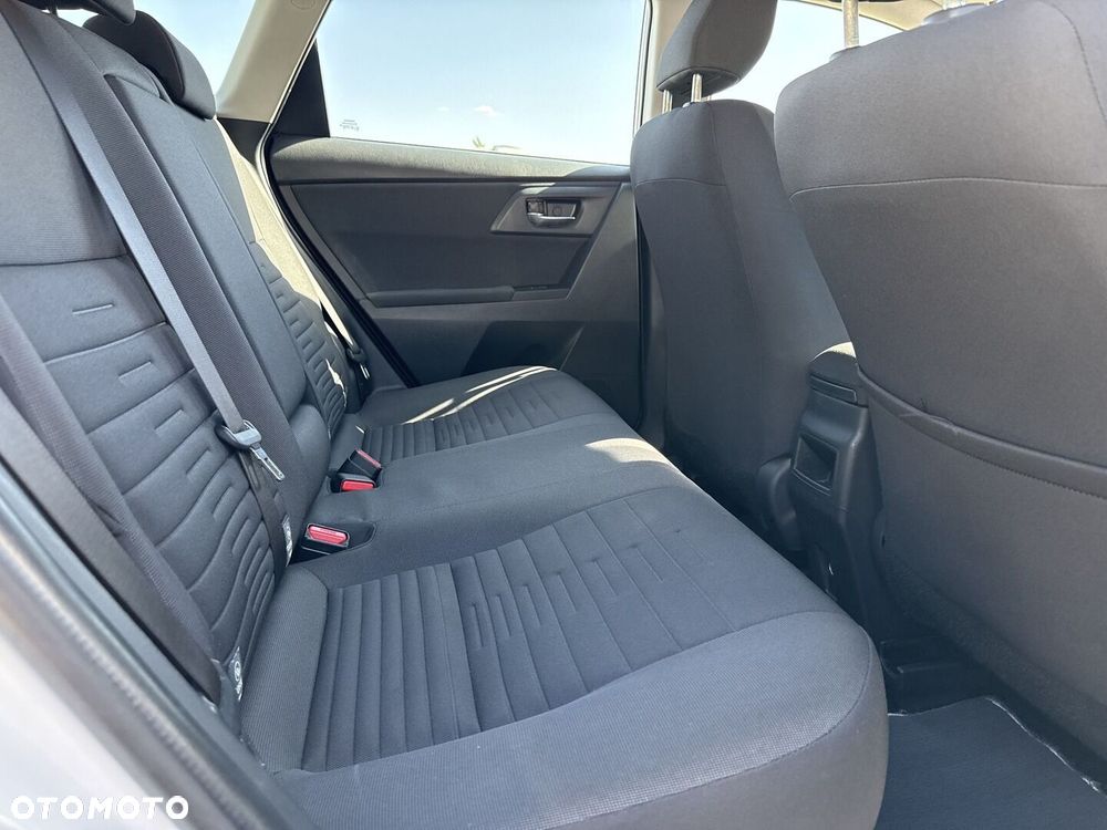 Toyota Auris Hybrid 135 Premium - 11