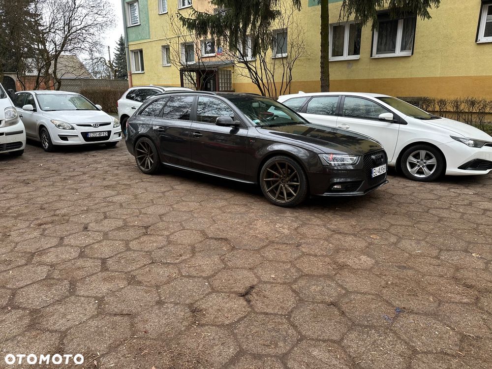 Audi A4 Avant 2.0 TDI - 15
