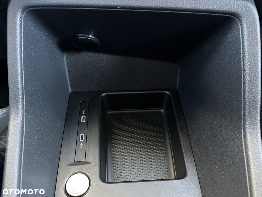 Volkswagen Caddy 2.0 TDI 102 KM skrzynia manualna - 25
