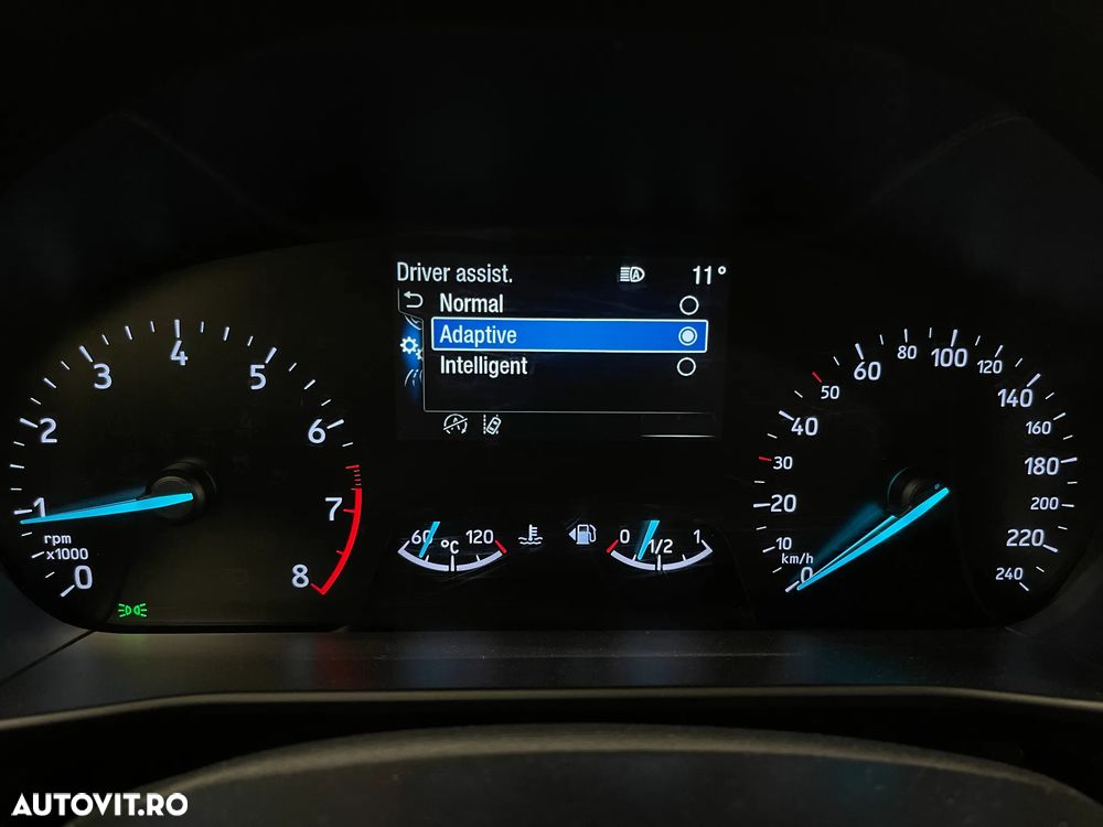 Ford Focus 1.0 EcoBoost MHEV Titanium - 18