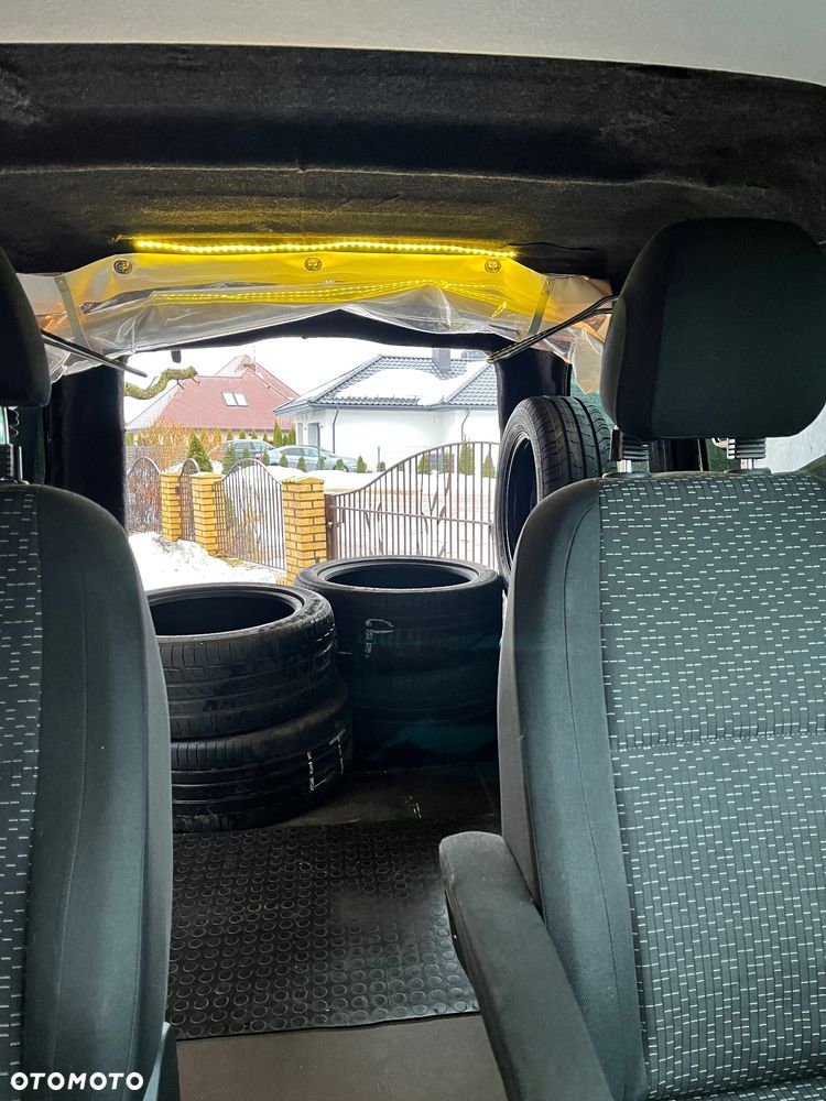 Mercedes-Benz Vito - 11