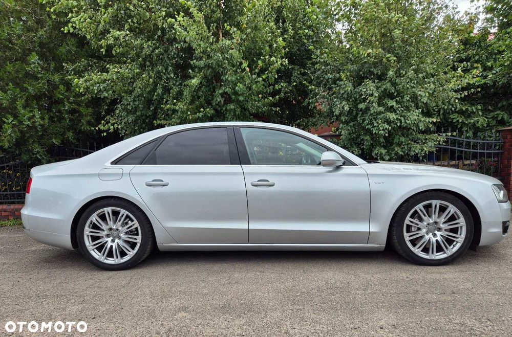 Audi A8 - 7