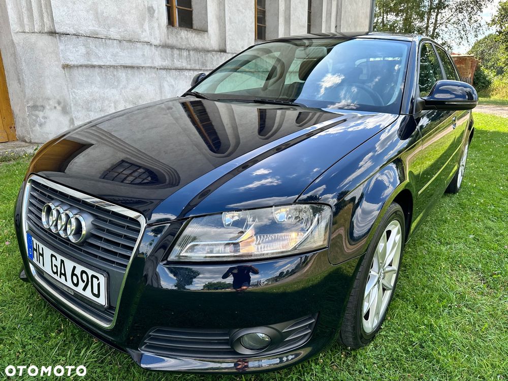 Audi A3 Sportback 2.0 TDI DPF Ambition - 1