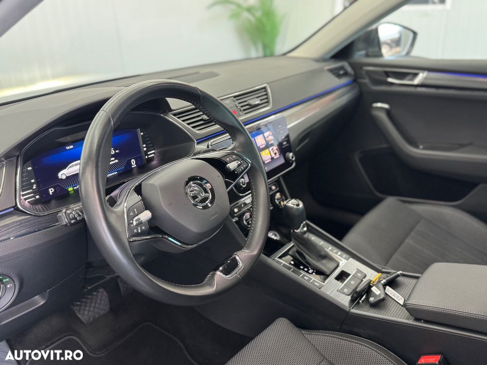 Skoda Superb 2.0 TDI DSG Style - 10