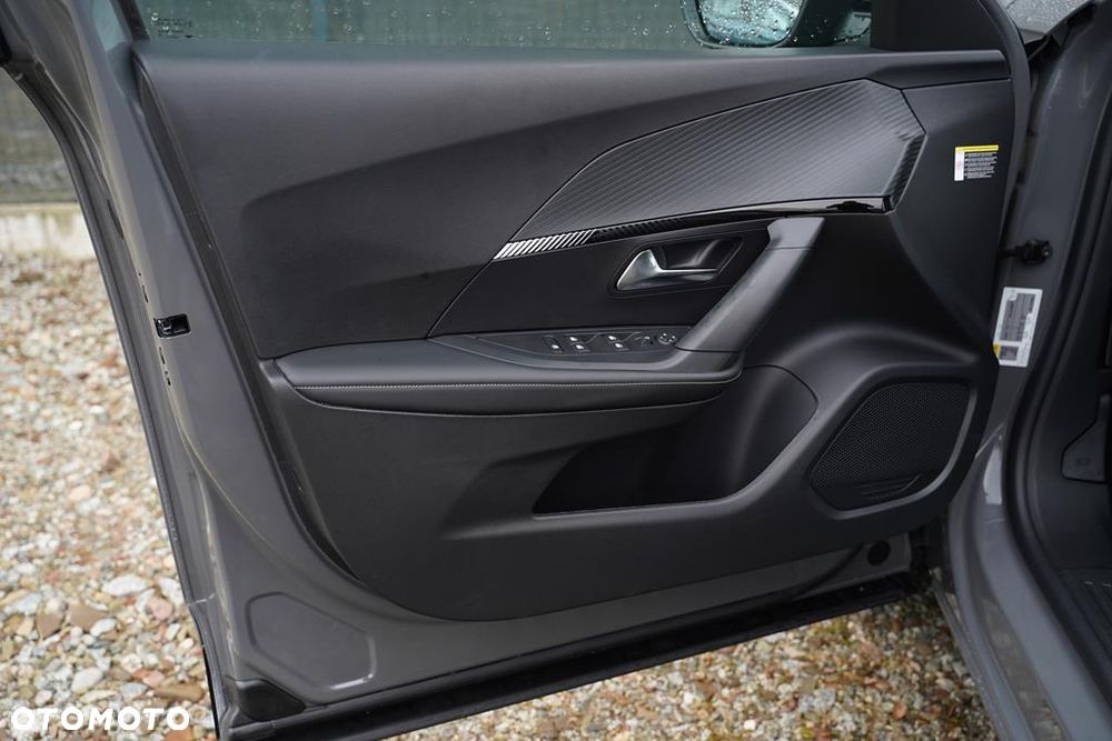 Peugeot 2008 PureTech mHEV Allure e-DCS6 - 11