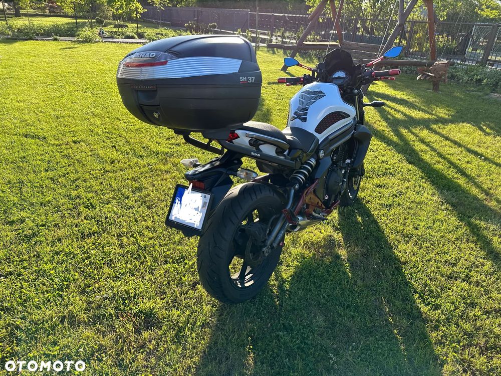 Kawasaki ER - 4