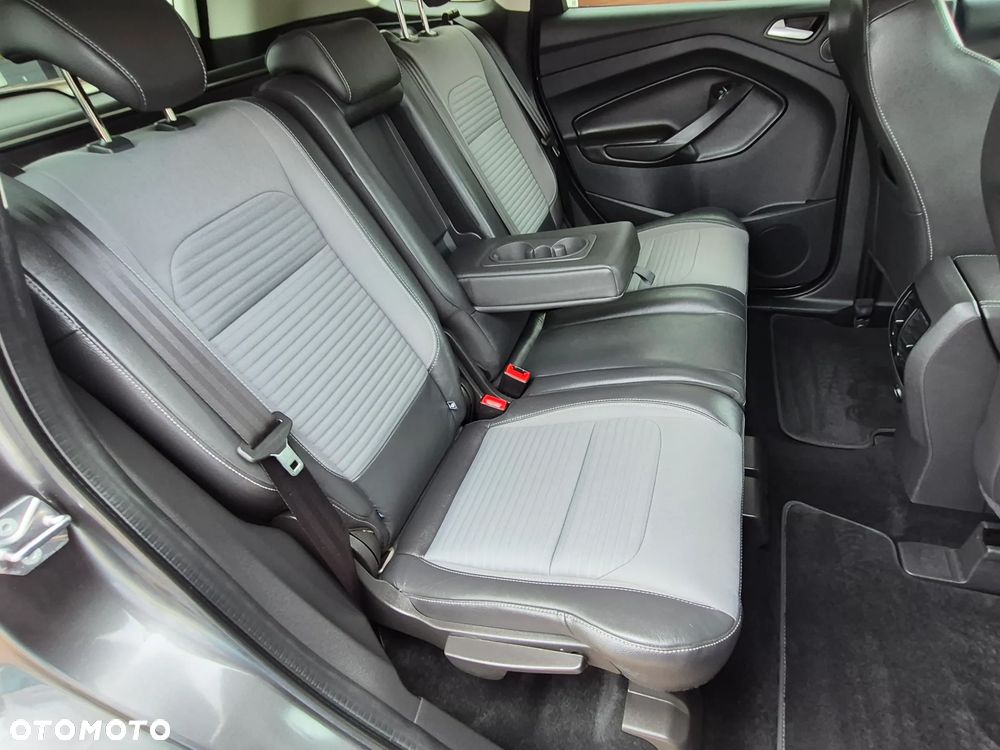 Ford Kuga - 22