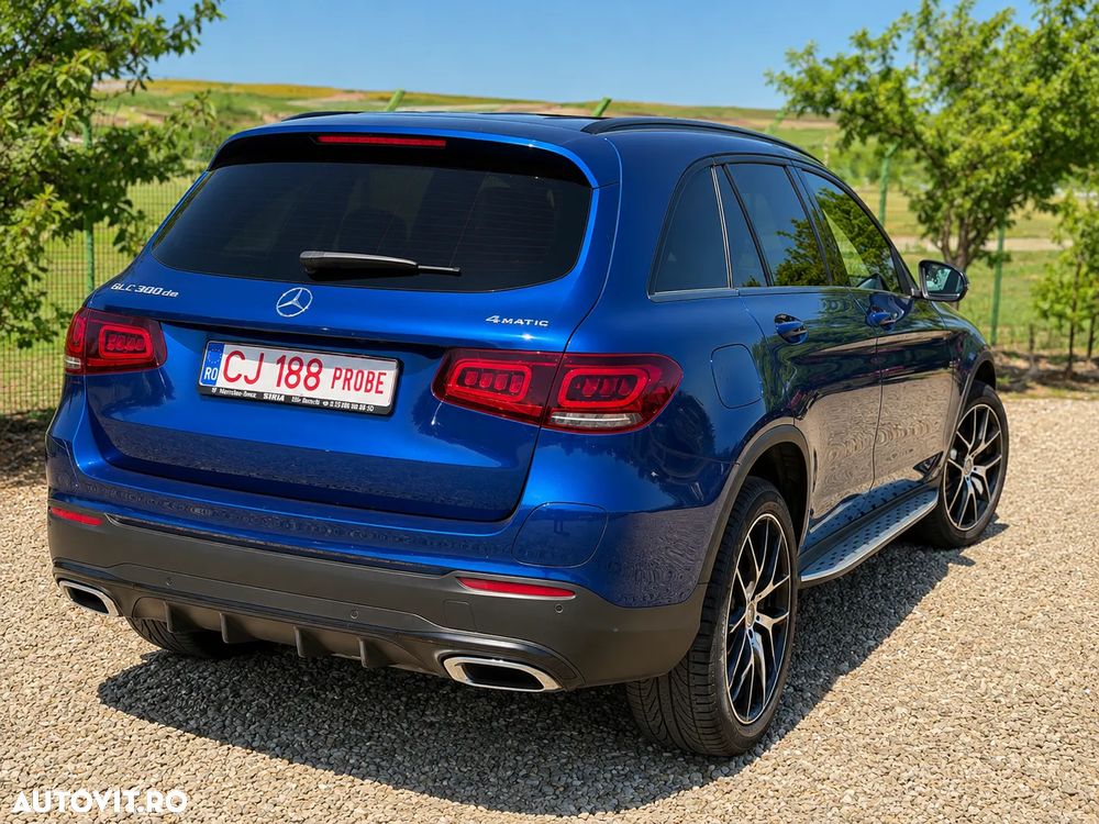 Mercedes-Benz GLC 300 de 4Matic 9G-TRONIC AMG Line Plus - 7