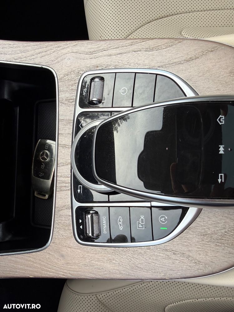 Mercedes-Benz CLS 400 d 4MATIC 9G-TRONIC AMG Line - 31