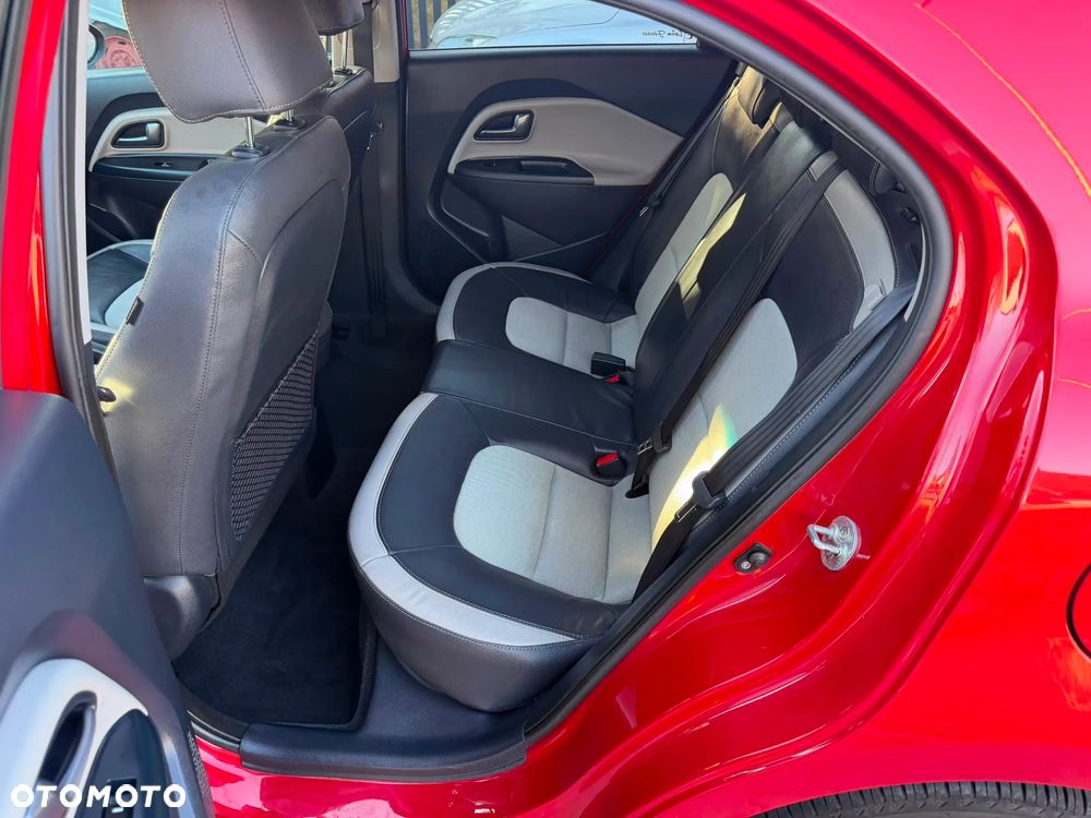 Kia Rio 1.4 XL Business Line - 16