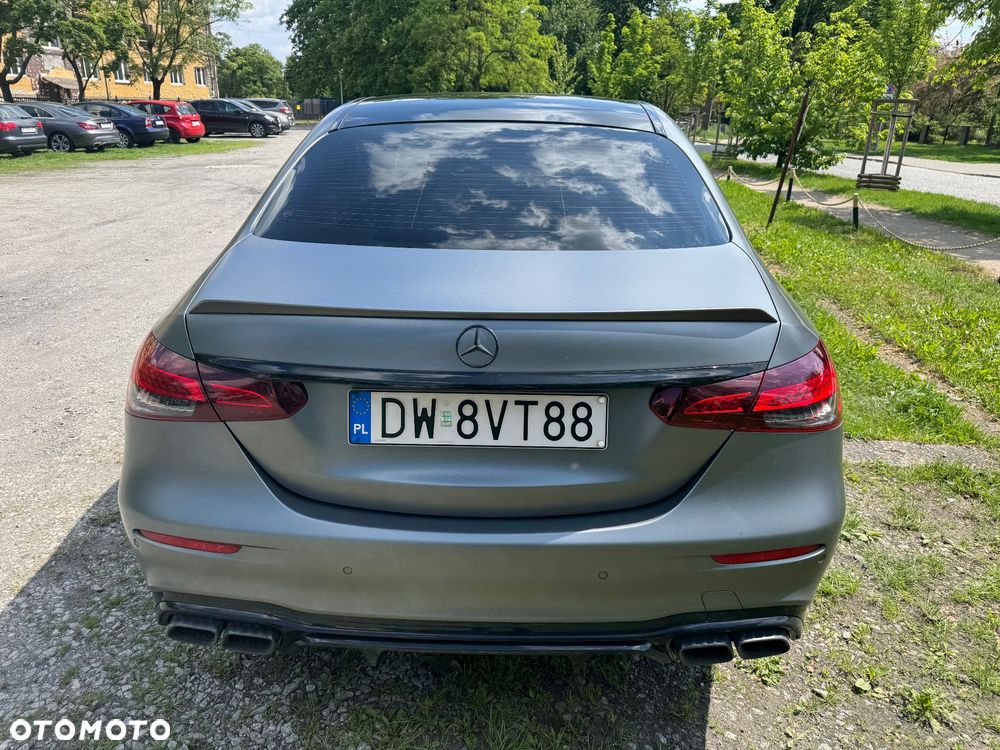 Mercedes-Benz Klasa E - 12