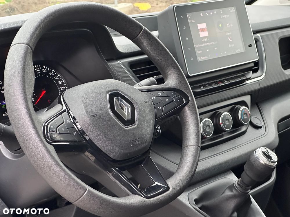 Renault Trafic - 12