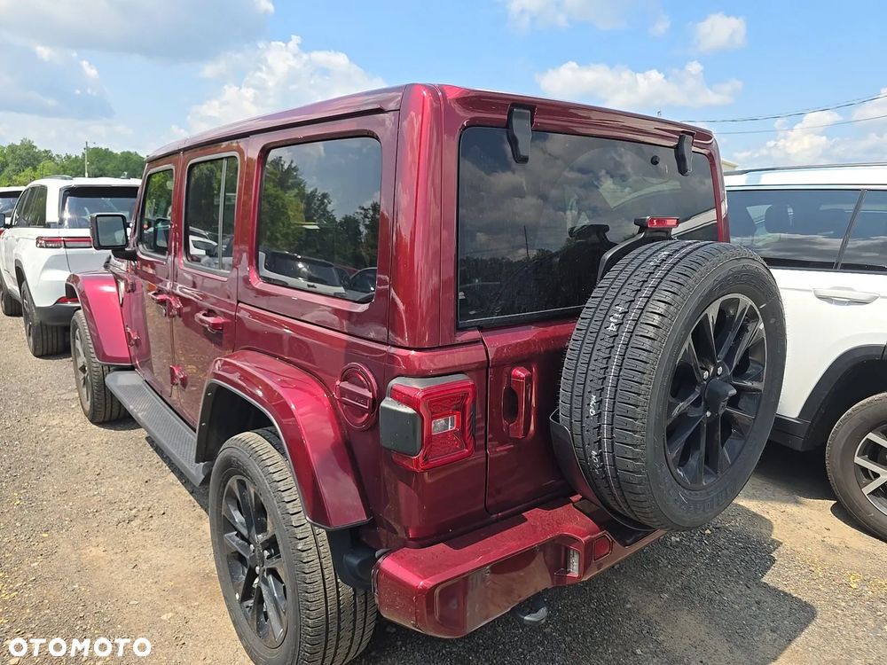 Jeep Wrangler - 4